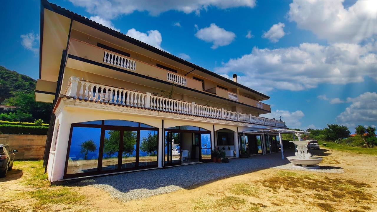 Residenza Domus Aurea Tropea- Vista Mare Hotel ซานตาโดเมนิกา ภายนอก รูปภาพ