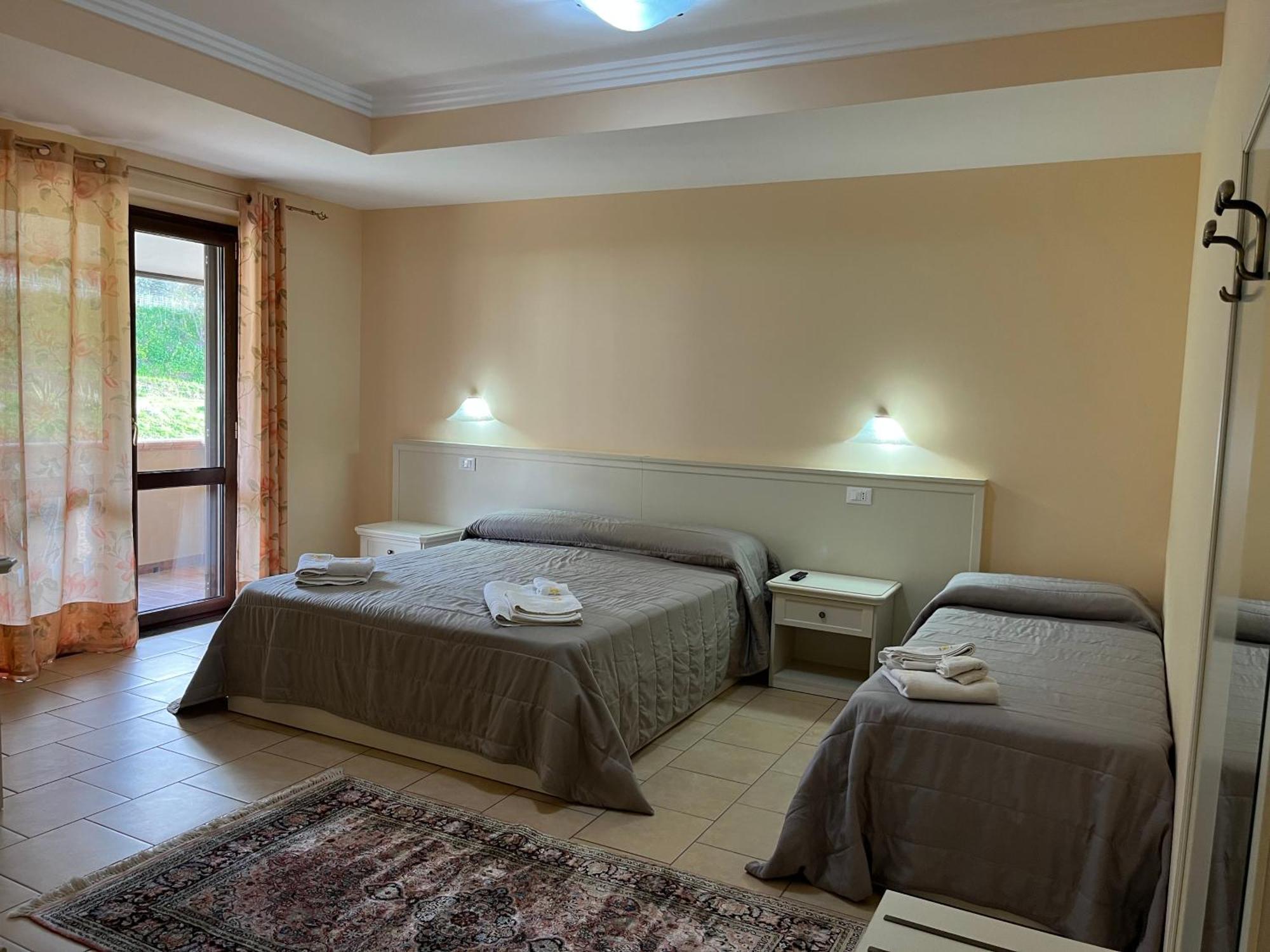 Residenza Domus Aurea Tropea- Vista Mare Hotel ซานตาโดเมนิกา ภายนอก รูปภาพ