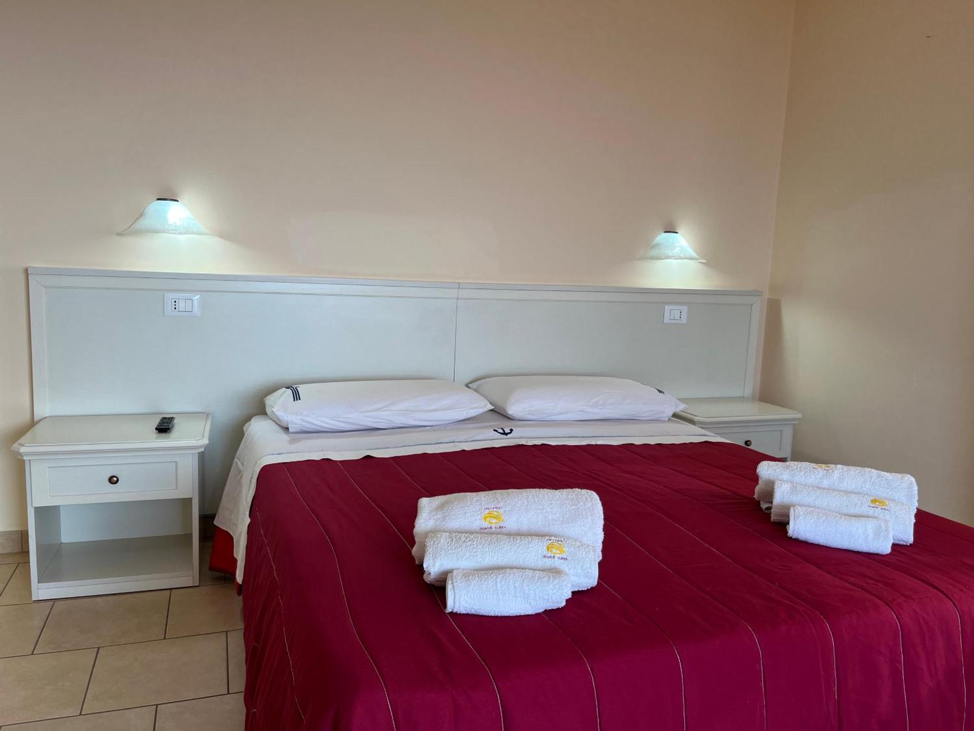 Residenza Domus Aurea Tropea- Vista Mare Hotel ซานตาโดเมนิกา ภายนอก รูปภาพ