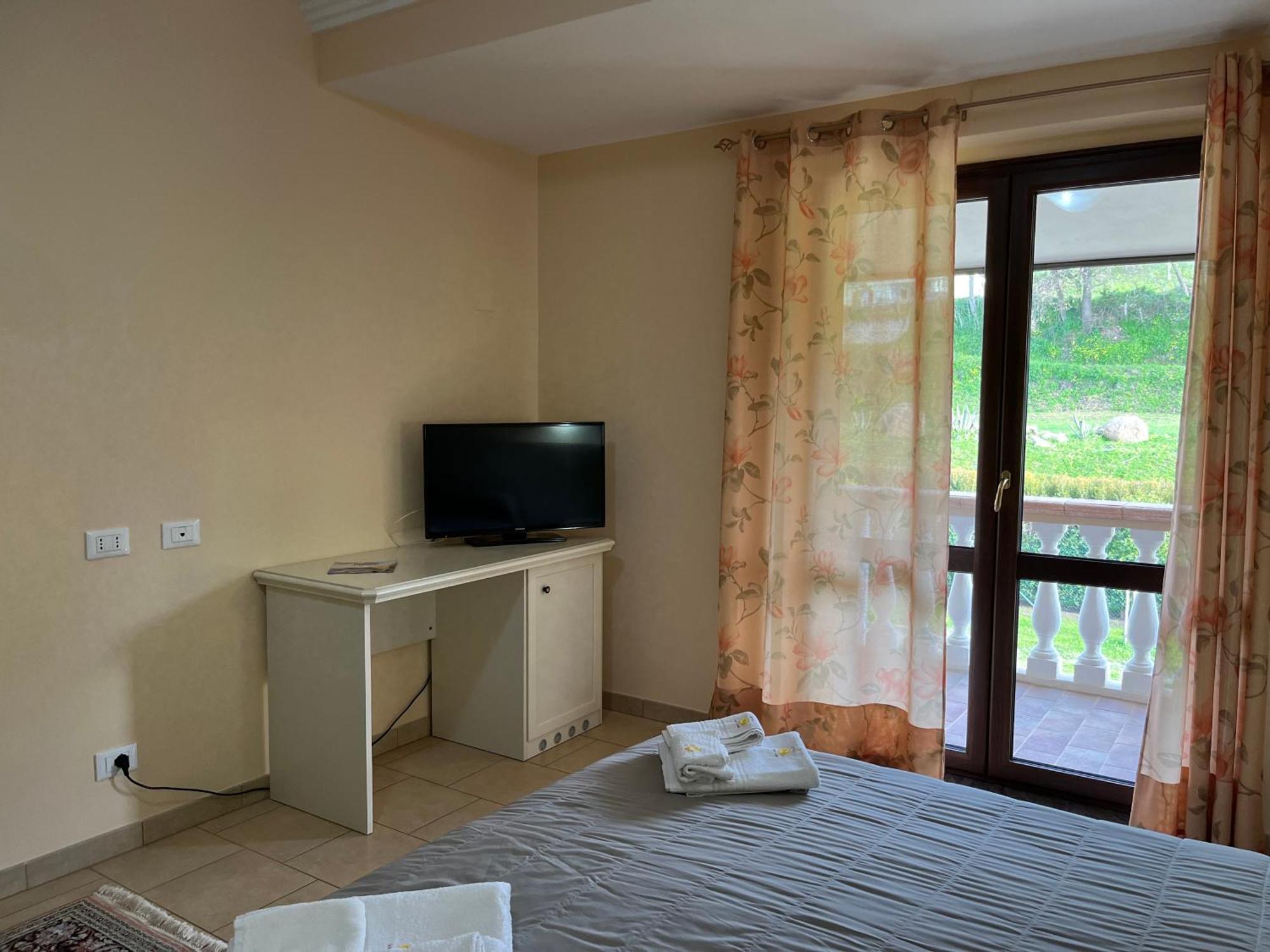 Residenza Domus Aurea Tropea- Vista Mare Hotel ซานตาโดเมนิกา ภายนอก รูปภาพ