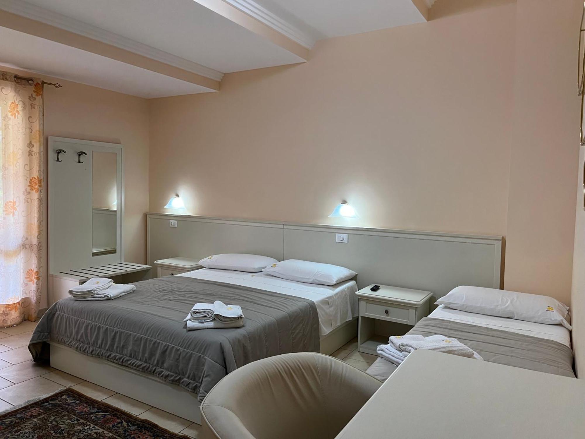 Residenza Domus Aurea Tropea- Vista Mare Hotel ซานตาโดเมนิกา ภายนอก รูปภาพ